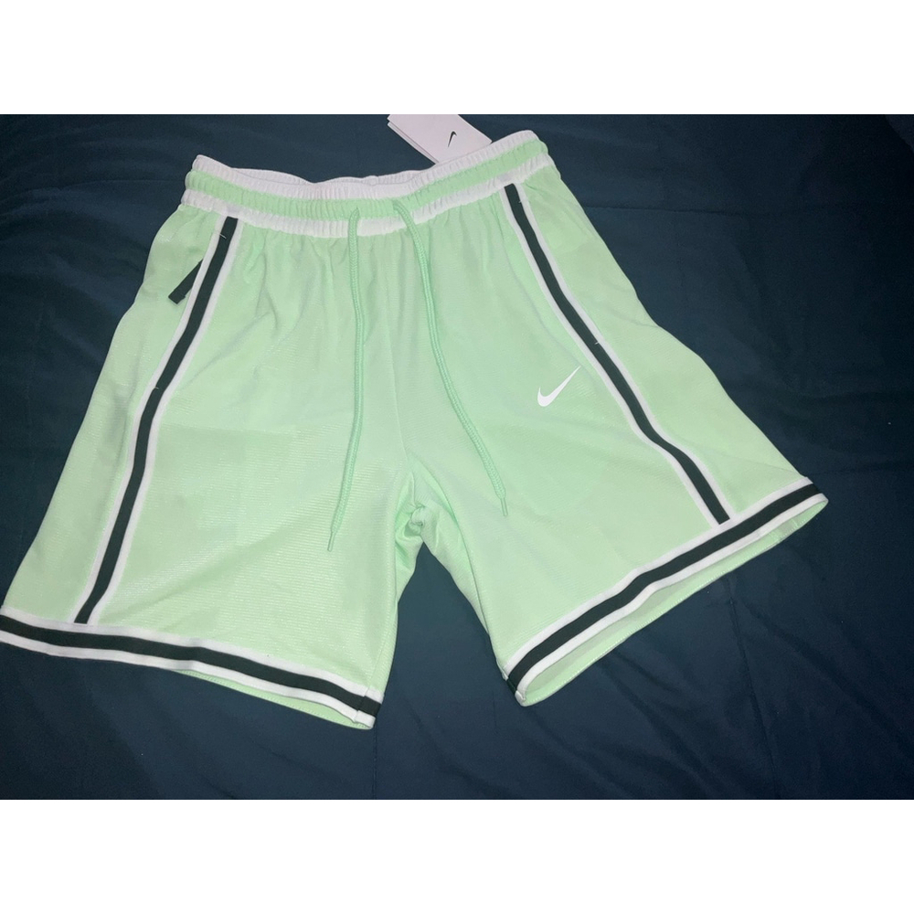 Mens M Nike DNA Basketball Athletic Shorts Bright Green Pockets